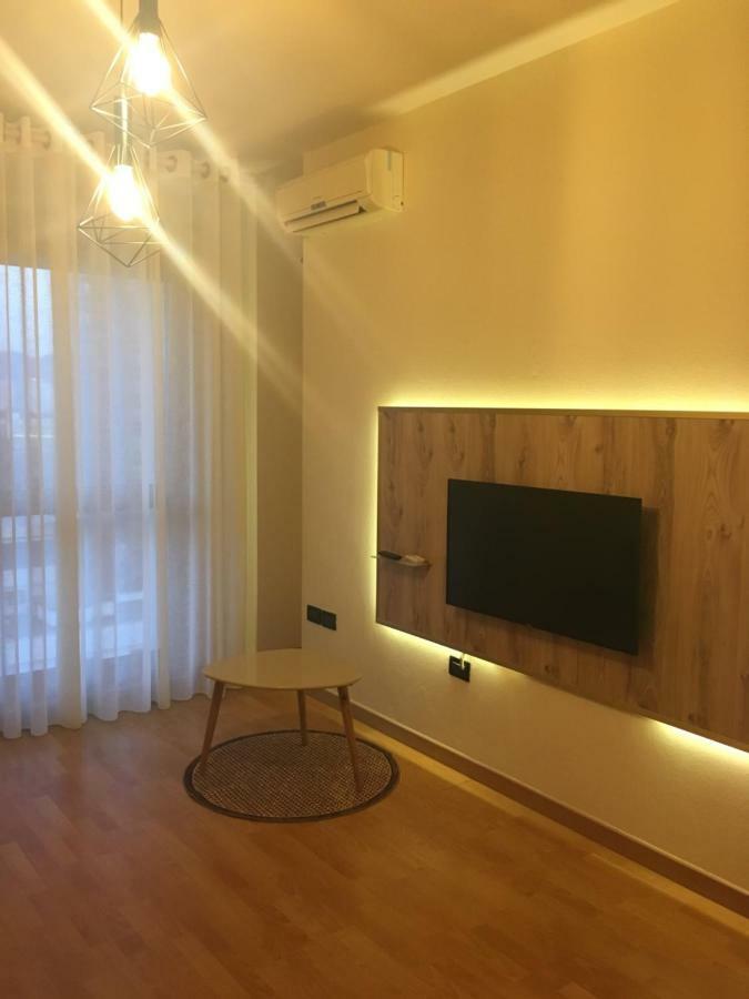 Matis Apartaments Тирана Экстерьер фото