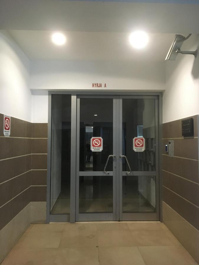 Matis Apartaments Тирана Экстерьер фото